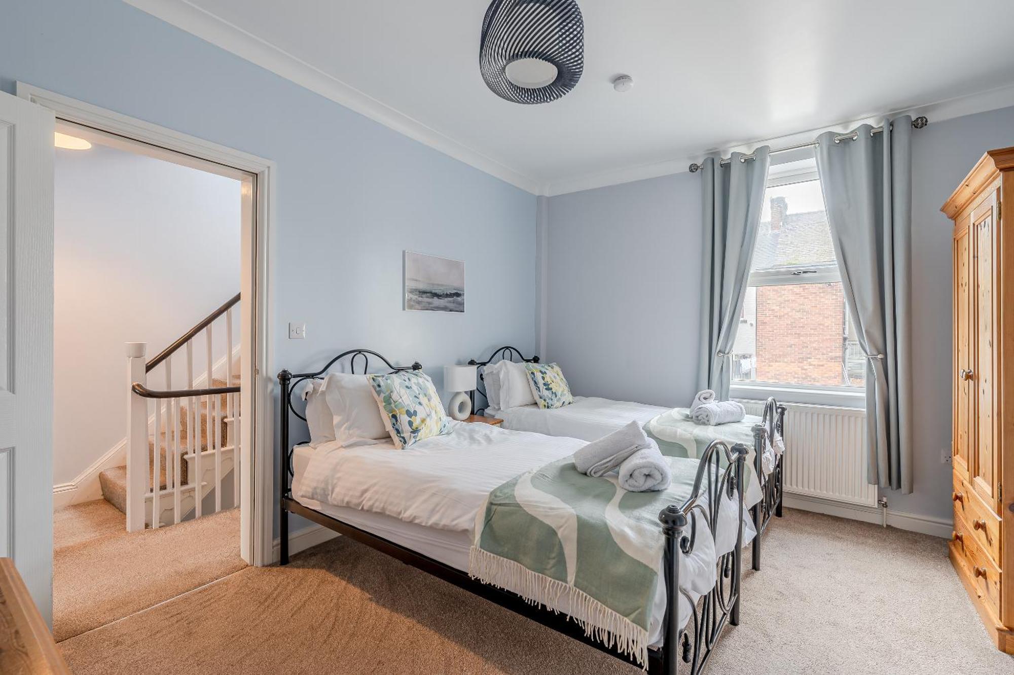 Rosemill - Large Pet Friendly Home With Off Road Parking Whitby Ngoại thất bức ảnh
