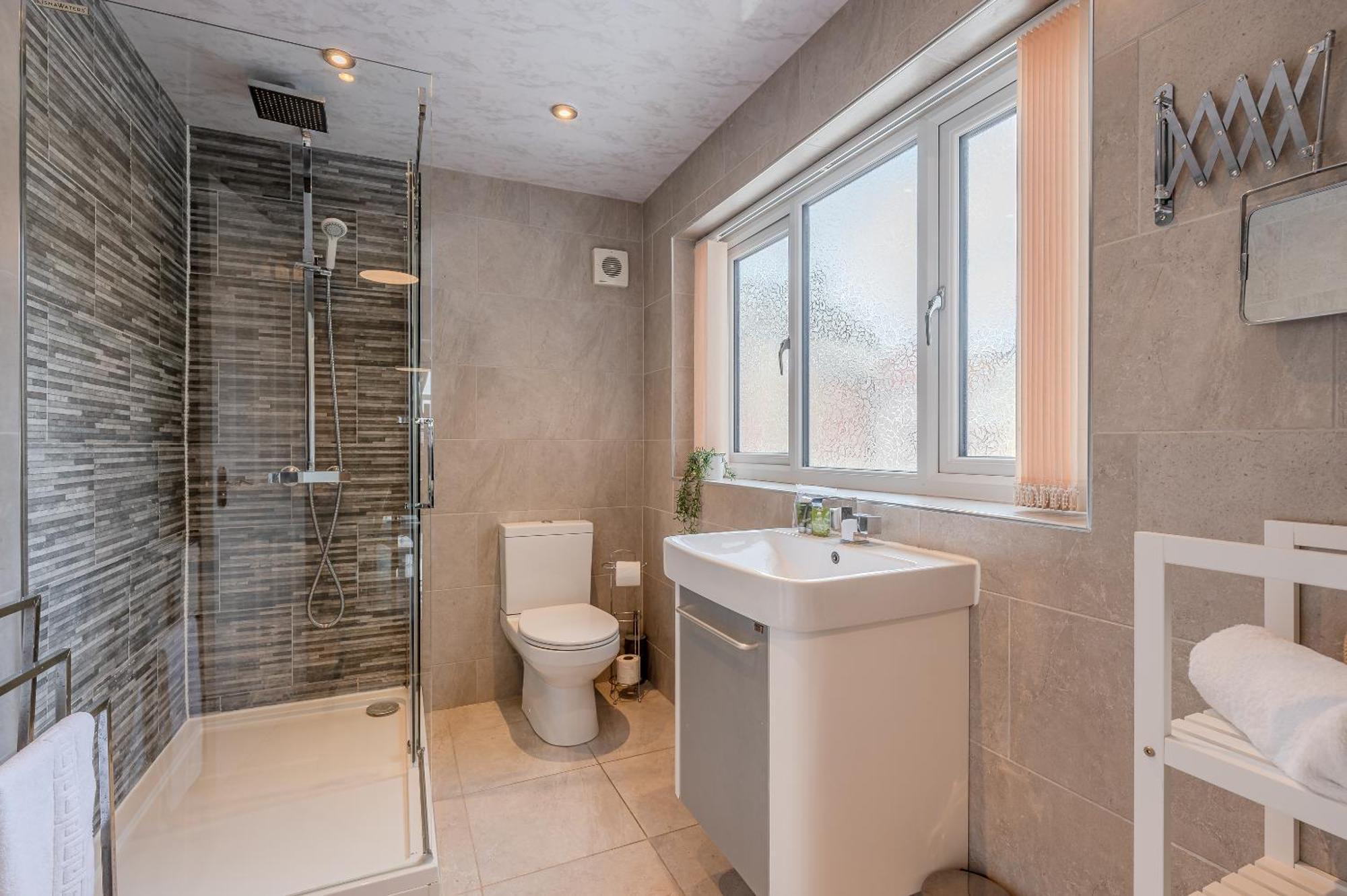 Rosemill - Large Pet Friendly Home With Off Road Parking Whitby Ngoại thất bức ảnh
