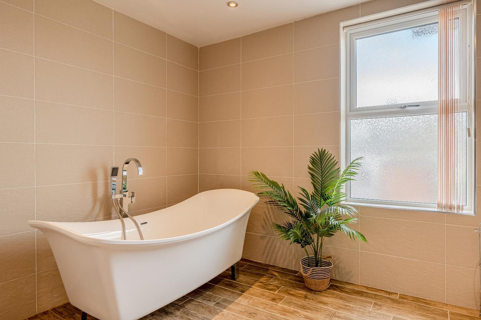 Rosemill - Large Pet Friendly Home With Off Road Parking Whitby Ngoại thất bức ảnh